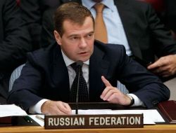 Rusya Nükleer Silahlarını Üç Kat Azaltmaya Hazır!!