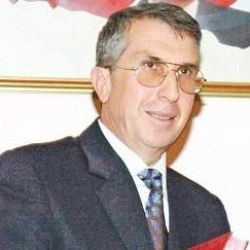 Emniyetin 2 Numarasına  Uyuşturucu Tutuklaması