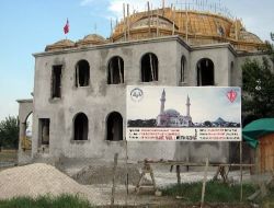 Osmaniye'decihan Camii Hayırseverlerin Yardımını Bekliyor