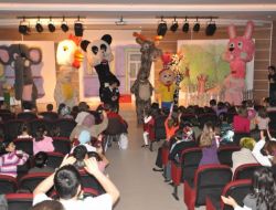 Hasta Çocuklara Caillou Morali