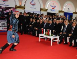 Başbakan Erdoğan Aliağa-menderes Hafif Raylı Banliyö Sisteminin Açılışına Katıldı