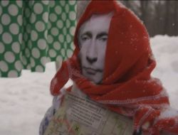 Çevreciler Putin’in Kuklasını Yaktı!