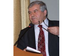 Azeri Milletvekili Özbekçe'ye Çevrilen Kitabını Taşkent'te Tanıttı