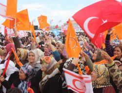 Alaköprü Barajı Temel Atma Törenine Çok Sayıda Akpartili Kadın Katıldı