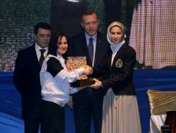 BAŞBAKAN 16. BÜYÜK KURULTAY'daydı!