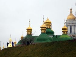 Votka Parası İçin Kilisenin Kapısını Çaldılar