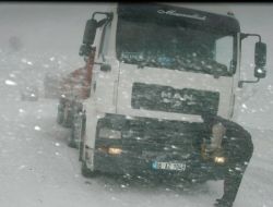 Tunceli'de Kar Yağışı