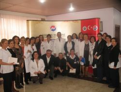 Doktor Ve Hemşireler Resimlerini Paris’te Sergileyecek