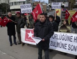 İp'lilerin Çelenginin Kırdığı Ampul Bomba Sanıldı