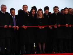 Başbakan Erdoğan İskenderun'da 20 Ayrı Tesisin Açılışını Yaptı