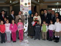Diyarbakırlı Miniklerden Çini Sergisi