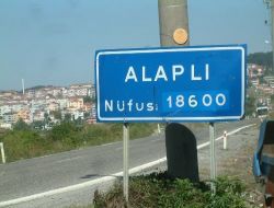 Alaplı'nın Giriş Ve Çıkışında Tabelada Nüfusu Gösteren Rakam Birbirini Tutmuyor