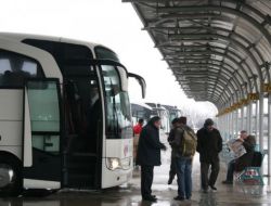 Bursa'da Kar Nedeniyle Duran Otobüs Seferleri Yeniden Başladı