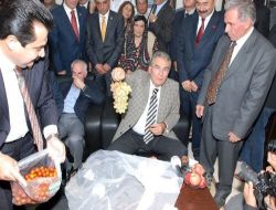 CHP Genel Başkanı Baykal, Çivril'de Politikasız Bir Gün Geçirdi!