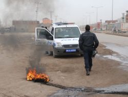 Doğubayazıt'ta Polis Aracına Saldırı