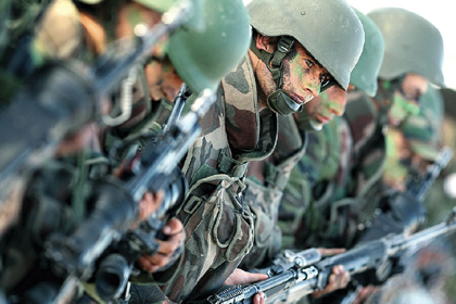 YAŞ'zedeye emeklilik hakkı