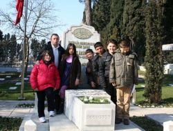 Mehmet Akif Ersoy’u Öğrenciler Yalnız Bırakmadı