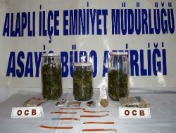 Alaplı Emniyeti'nden Zehir Tacirlerine Suçüstü