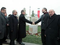 Mehmet Akif Ersoy Aniti Acildi