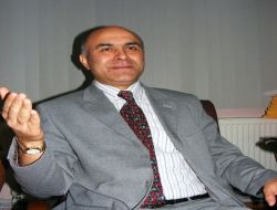 Yakutiye Belediyesi'nden Türkçe'ye Tabela Desteği