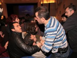 Yumurtalı Protestoya Uğrayan Türköne: Zorbalığa Prim Vermemek İçin Konuşmama Devam Ettim