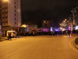 Halk Otobüsü İle Yolcu Minibüsü Çarpıştı
