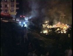 Başkent'te Gecekondu ve Markette Yangın Çıktı!