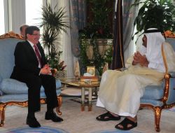 Davutoğlu, Katar Emiri İle Görüştü