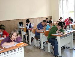 Öğretmen Açığı Var, Ama Dersler Boş Geçmeyecek