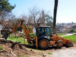 Tarihi Yivli Minare’nin Çevresi Düzenleniyor