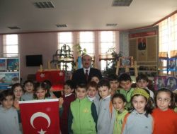 Öğrenciler, Mehmet Akif Yılı İçin Kitap Okuyup Sergi Açtı
