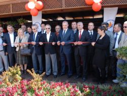 Muratpaşa Belediyesi Çiçek Dünyası Açıldı