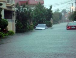 Filipinlerde Tropik Fırtına: Yüzlerce İnsan Tahliye Edildi