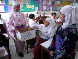 Endonezyalı Öğrencilerden Japonya’ya Anlamlı Yardım