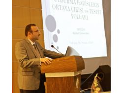 Yrd. Doç. Dr. Aydın: Hz. Peygamber'e Ait Olmayan Sözler İçin Hadis Yerine Rivayet Tabiri Kullanılmalı