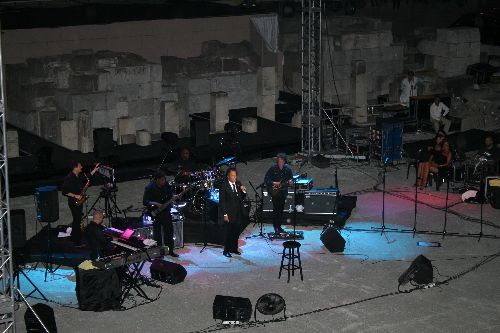 Bodrum'da Iglesias rüzgarı