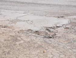 Tarihi İpek Yolu Çukurdan Geçilmiyor