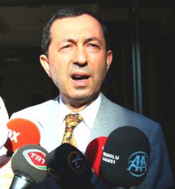 'Amca' Şimdilik  Serbest