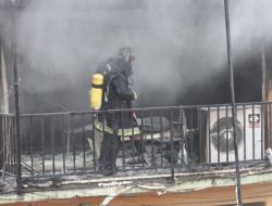 Kuru Temizleme Dükkanındaki Yangında Maddi Hasar Oluştu