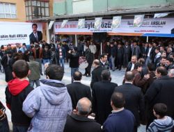 Seçim Bürosunun Açılışı Mitinge Dönüştü