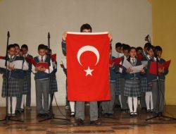 VAKFIKEBİR'DE ÇANAKKALE ZAFERİ