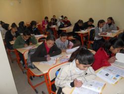 Sevgider'den 253 Öğrenciye Ücretsiz Eğitim