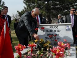 Büyükşehir Belediye Başkanı Özhaseki: Şehitler, Asıl Unutulunca Ölür