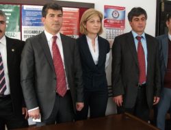 Ak Parti Aday Adayı Uyar, Eğitim Bir-sen Alanya Şubesi’ni Ziyaret Etti