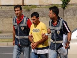 İngiliz Turist, Kredi Kartını Çalan Zanlıyı Dedektif Gibi Takip Ederek Yakalattı