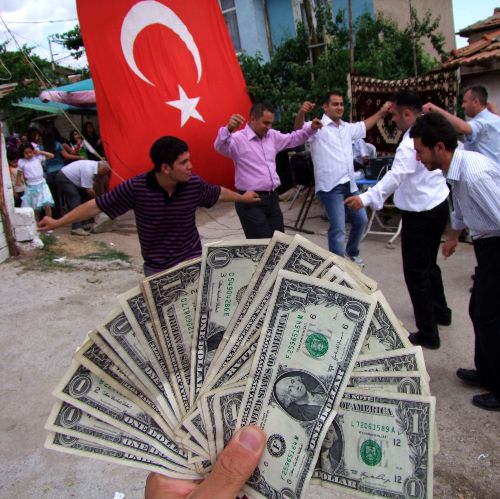Ekonomik krize 10 milyar liralık düğün dopingi..