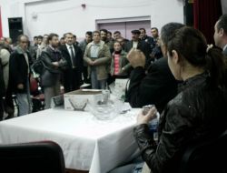 Göle Toki Konutları'nda Çekiliş Yapılamadı