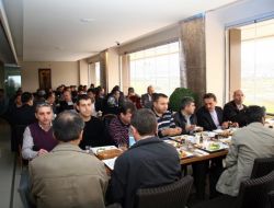 Eğitim Bir-sen Genel Sekreteri Özer: Meydanlarda Darbe Savarlık Yapıyoruz