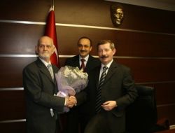 Vali Vekili Mercan: Yaşlılara Önem Vermeyen Toplumun Huzurlu Olması Mümkün Değil