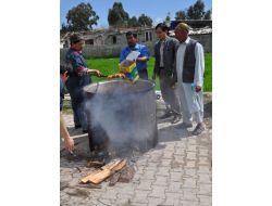 Nevruz İçin 5 Bin Kişilik Pilav Yaptılar